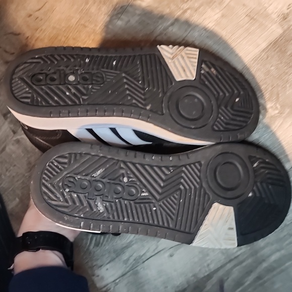 Adidas Kids High Tops - Picture 6 of 6